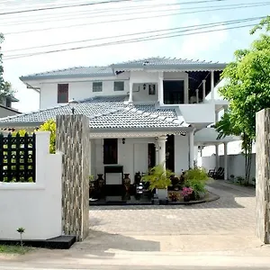 asian-villa.negombohotels.net/